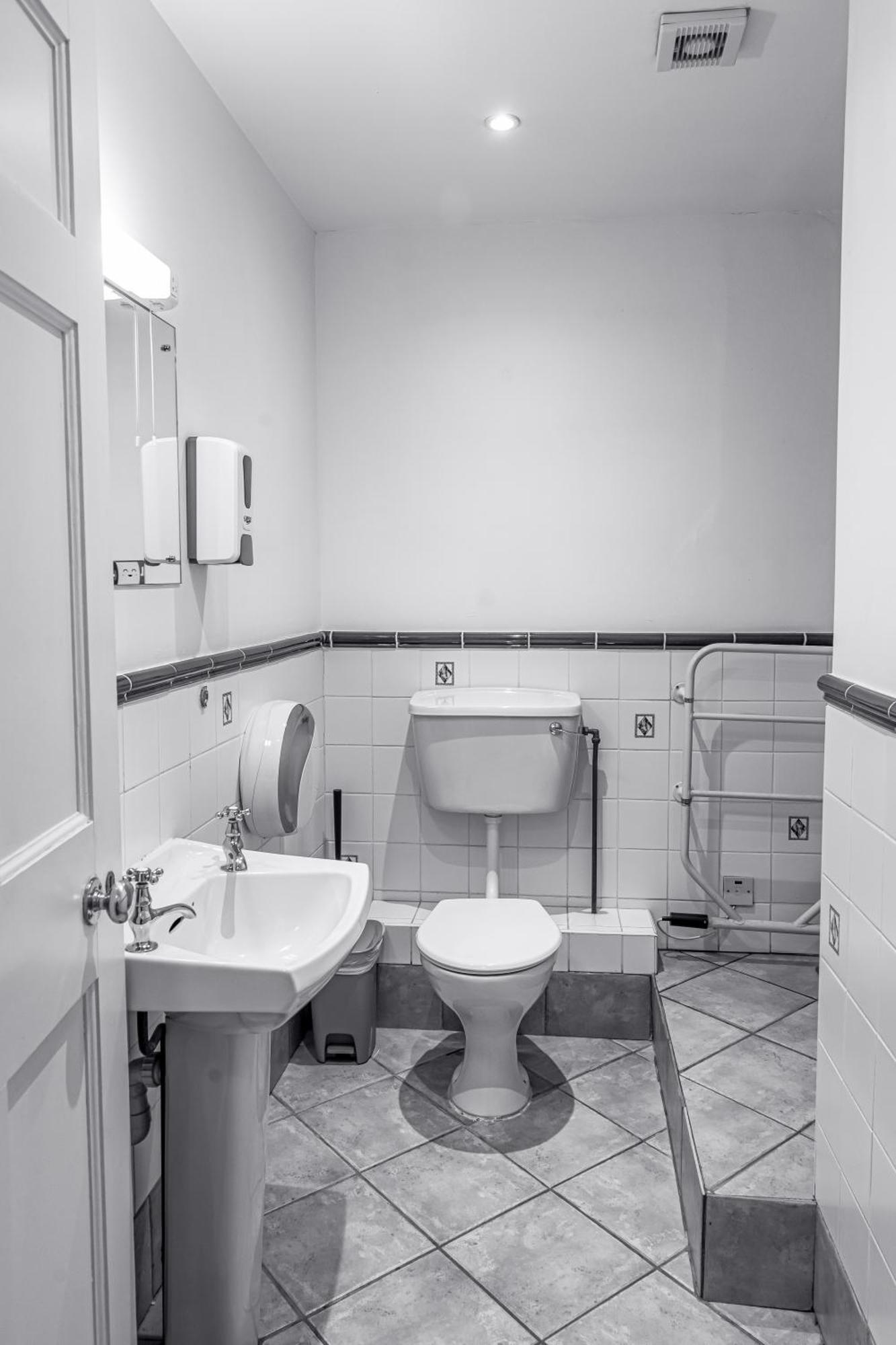Leevin Hostel George Dublin Eksteriør bilde